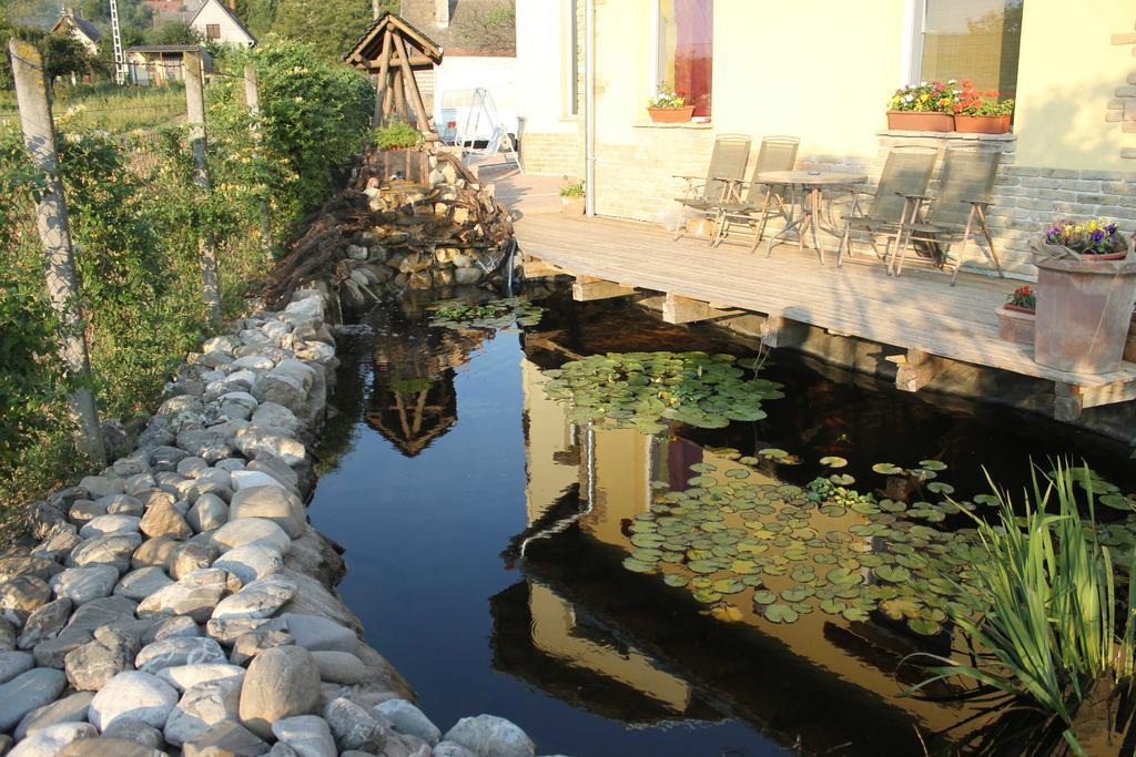 Szep Kert Vendeghaz Hotel Szekszard Exterior photo