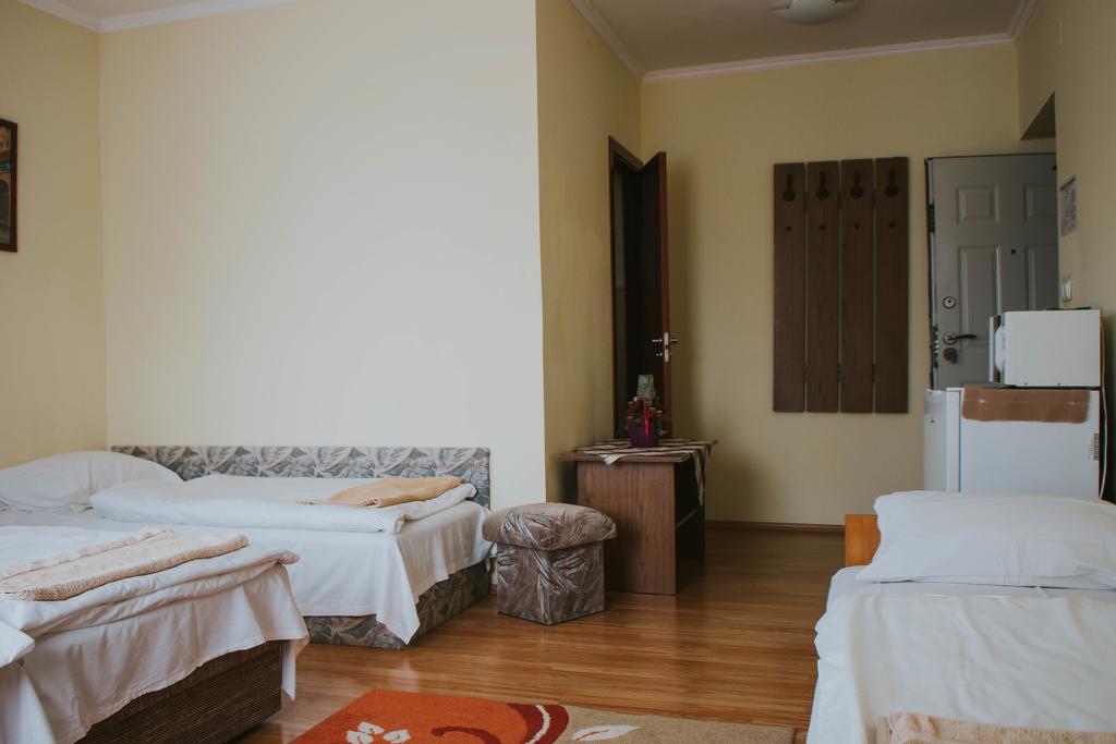 Szep Kert Vendeghaz Hotel Szekszard Exterior photo